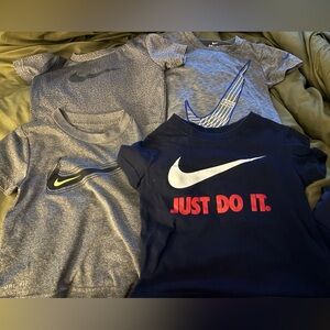 Toddler boys 2t Nike T-shirt
